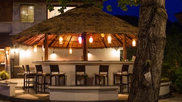 Poolside bar