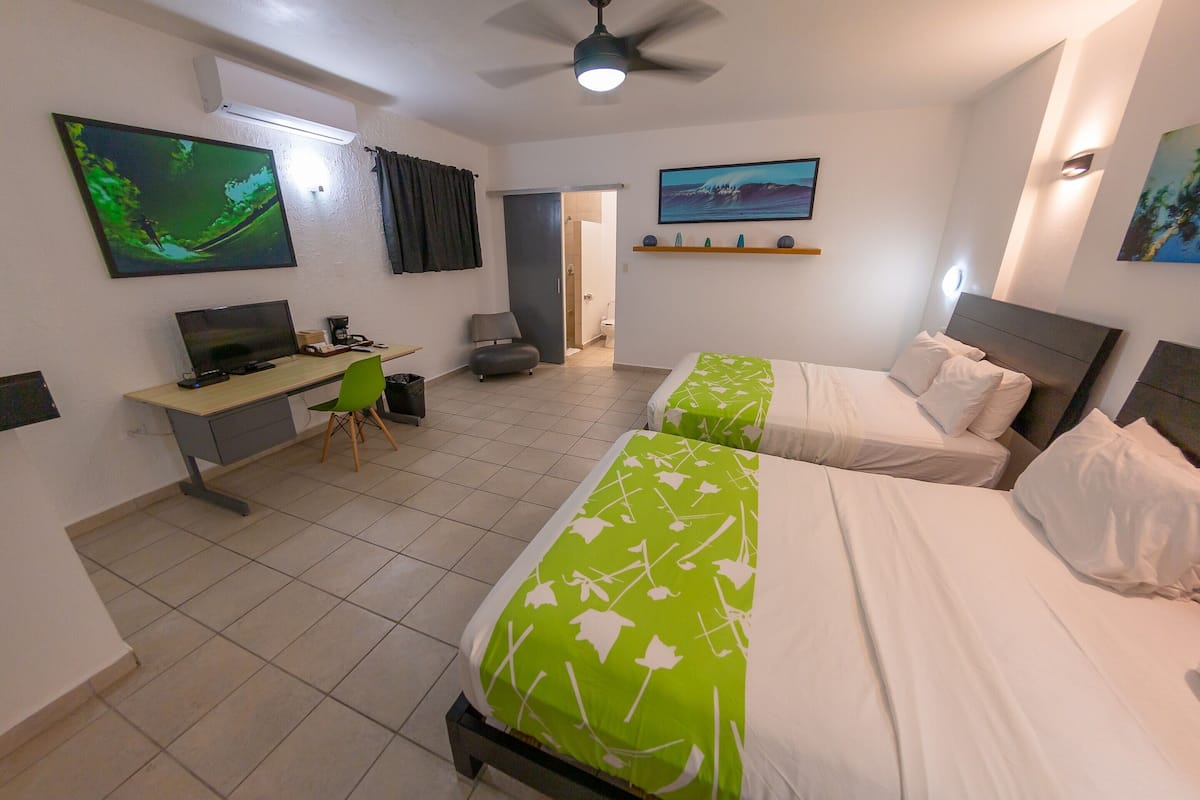 1 slaapkamer, een kluis op de kamer, individueel gedecoreerd