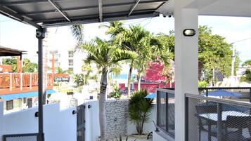 Mặt tiền nơi lưu trú