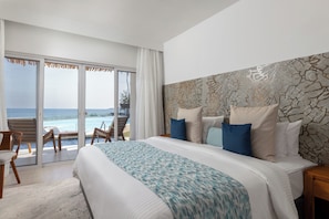 高級客房 | 客房內保險箱、書桌、免費無線上網、床單