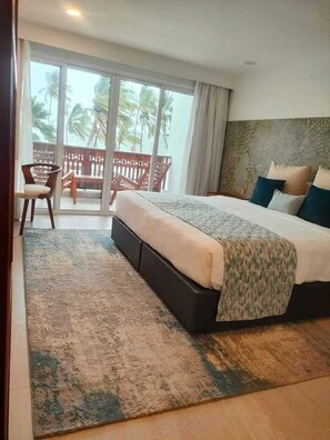 Superior Room | In-room safe, desk, free WiFi, bed sheets