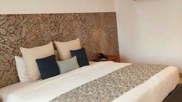 In-room safe, desk, free WiFi, bed sheets