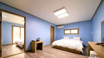 Family Studio, 2 Queen Beds | Premium bedding, down comforters, minibar, in-room safe