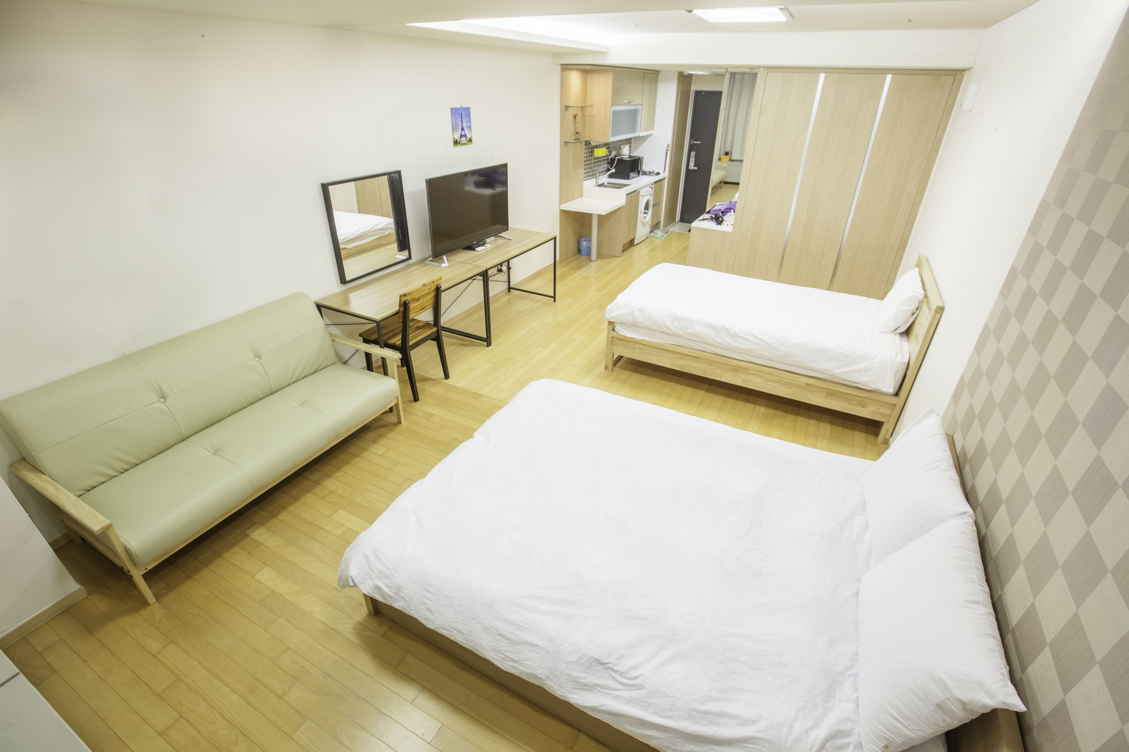 triple room | premium bedding, desk, soundproofing, iron/ironing board