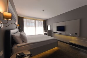 Double Room | Minibar, in-room safe, desk, laptop workspace - Inncity Hotel Nişantaşı (Istanbul)