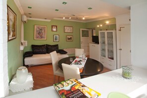 Apartamento standard | Roupas de cama premium, edredons de pluma