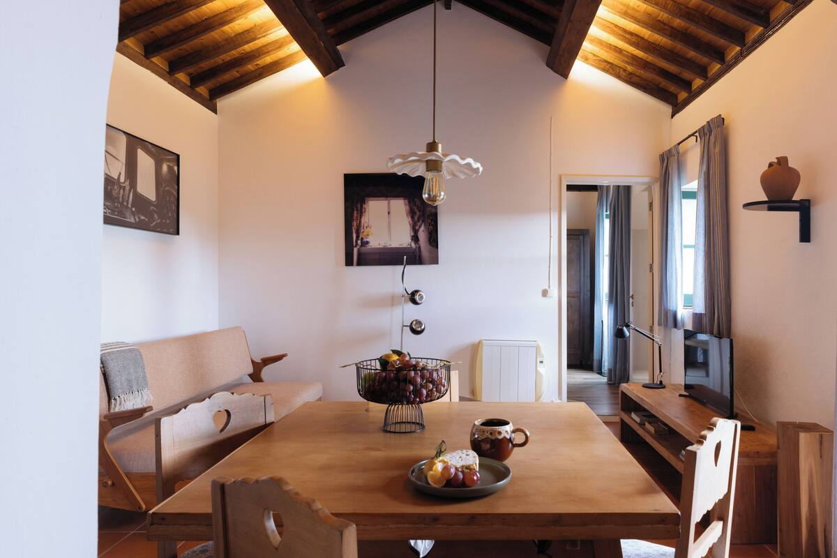 Basic Cottage | Living area