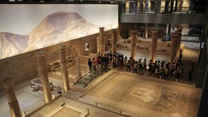 An interior view of an ancient archaeological site with columns, a central open space, and a staircase. - Holiday Inn Gaziantep - Sehitkamil by IHG (Gaziantep)