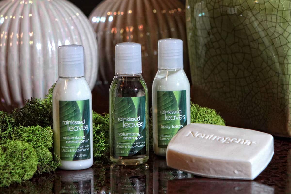 1 bedroom, desk, laptop workspace, blackout curtains