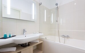 Free toiletries, hair dryer, towels, soap - Radisson Hotel Old Town Riga (Riga)