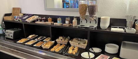 Daily buffet breakfast (EUR 8 per person)