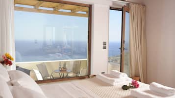 Suite Deluxe, 1 habitación, hidromasaje, vista al mar (Apartment) | 1 habitación y ropa de cama de alta calidad