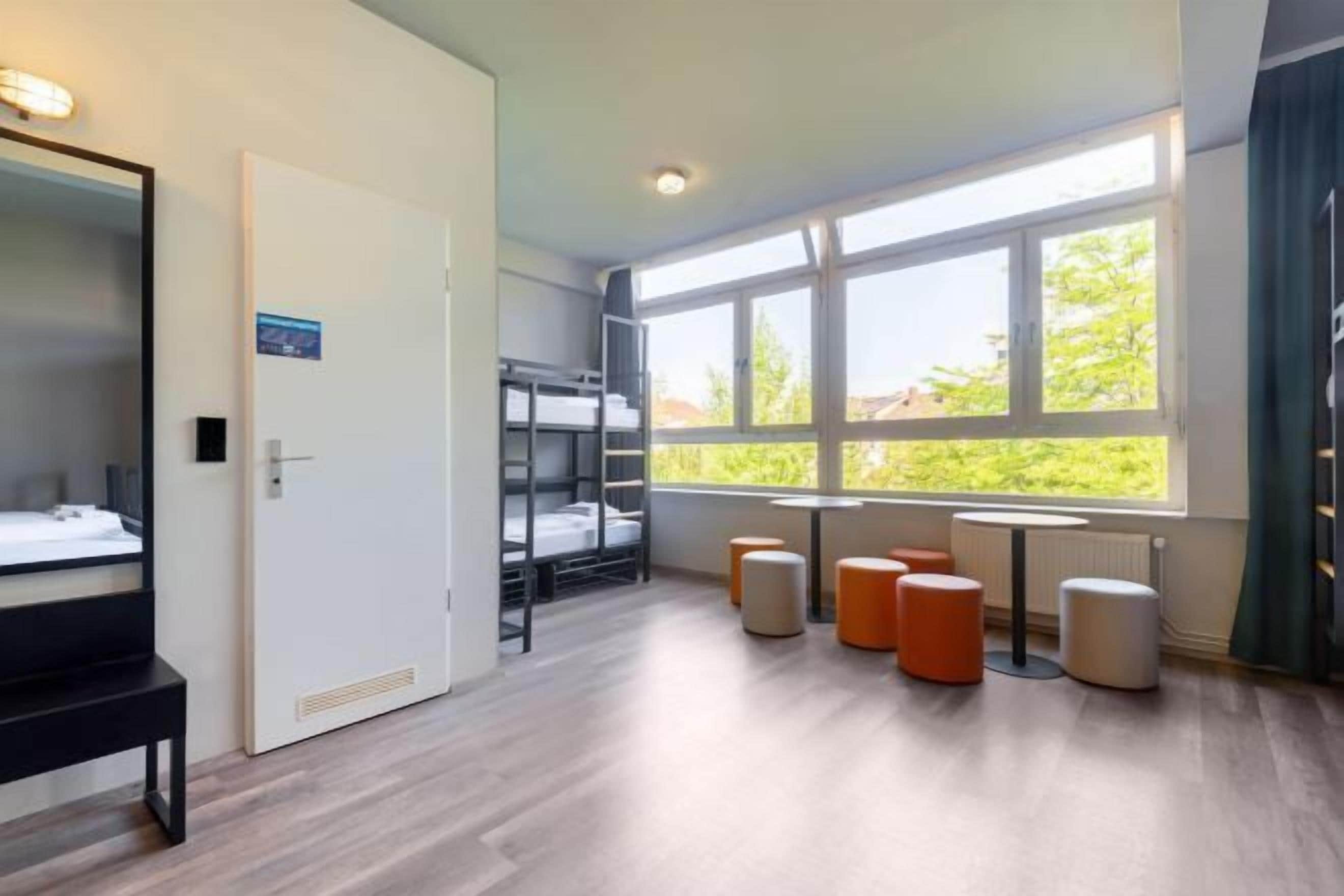 In-room safe, desk, free WiFi, bed sheets