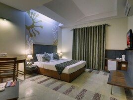 Decoración personalizada, muebles diferentes y escritorio 