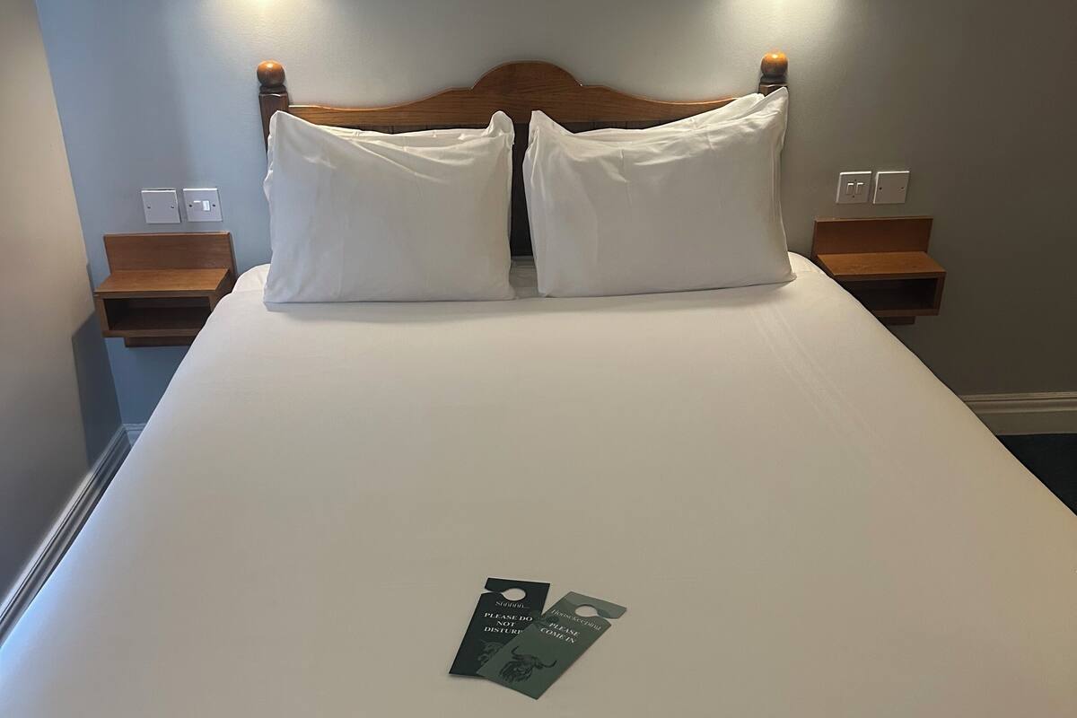 Double Room, Non Smoking | Desk, laptop workspace, blackout drapes, iron/ironing board (on request)