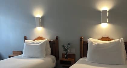 go2 Glasgow Cumbernauld Hotel