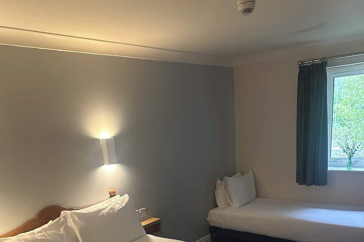 Family Double Room, Non Smoking | Desk, laptop workspace, blackout drapes, iron/ironing board (on request)