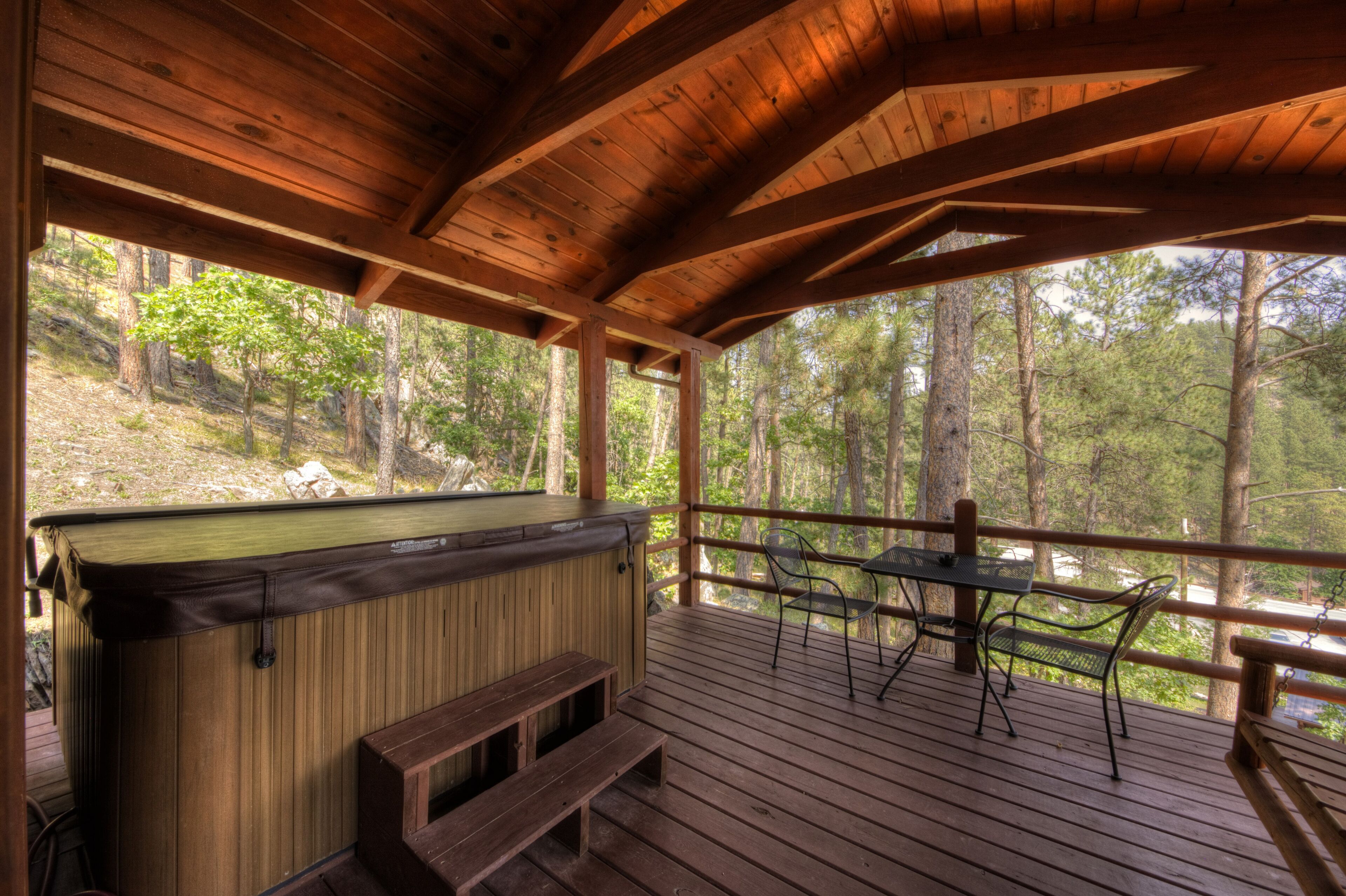 Honeymoon Cabin | Balcony