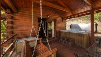 #44 Honeymoon Cabin | Premium bedding, down comforters, pillowtop beds, individually decorated