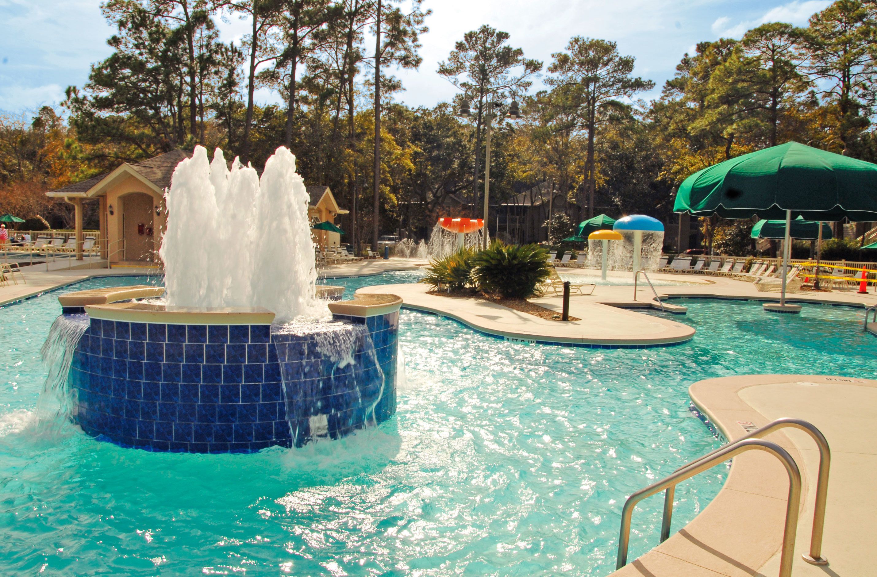 2 outdoor pools, pool umbrellas, sun loungers