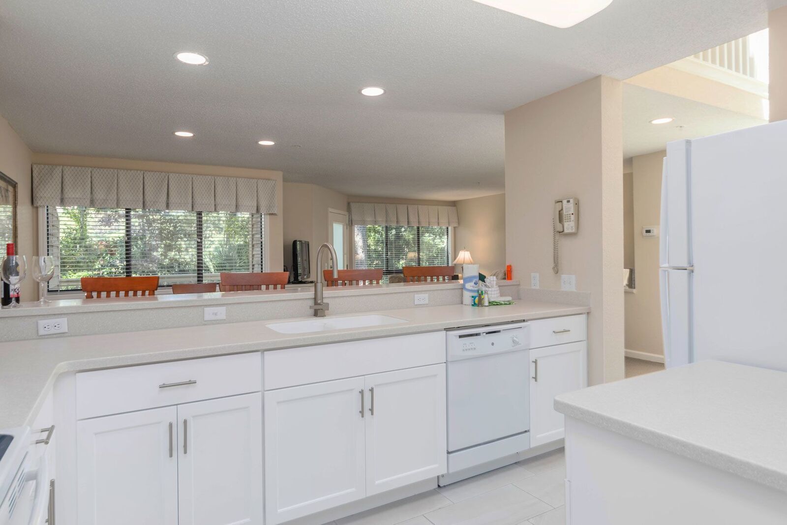 Townhome, 2 Bedrooms | Private kitchen | Full-sized fridge, microwave, oven, stovetop