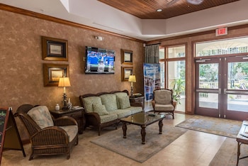 Hotel entrance and lobby at Coral Sands Resorts by Palmera