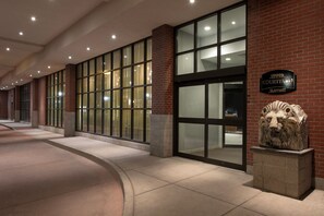 Property entrance - Residence Inn by Marriott Syracuse Downtown at Armory Square (Syracuse)