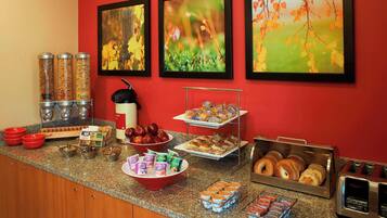 Free daily continental breakfast