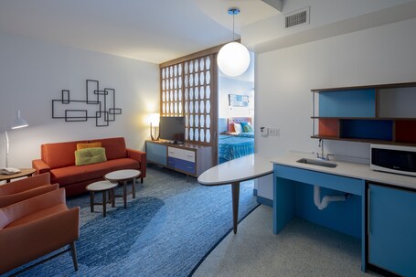 Universal's Cabana Bay Beach Resort - Image 31