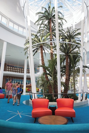 Lobby. Universal's Cabana Bay Beach Resort