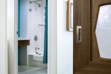 Universal's Cabana Bay Beach Resort - Image 74