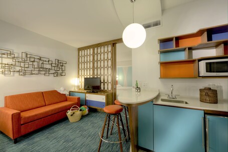 Universal's Cabana Bay Beach Resort - Image 30