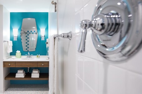 Universal's Cabana Bay Beach Resort - Image 75