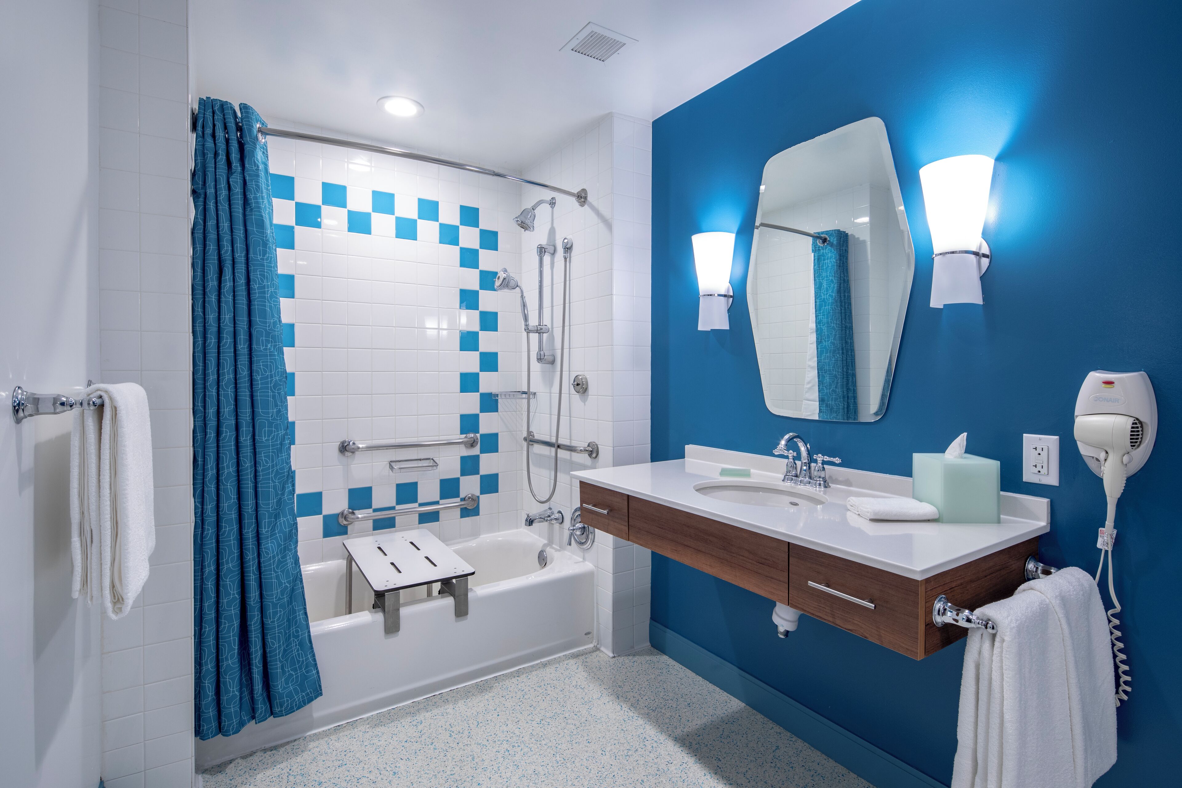 Photo - Universal's Cabana Bay Beach Resort