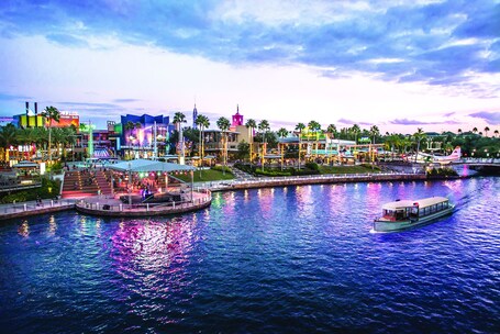 Universal's Cabana Bay Beach Resort - Image 41