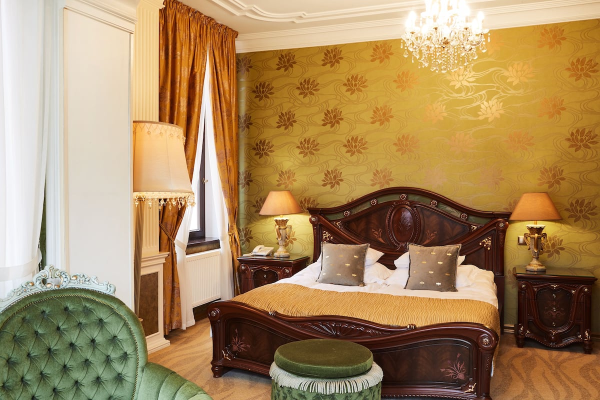Deluxe Double or Twin Room | Egyptian cotton sheets, premium bedding, minibar, in-room safe
