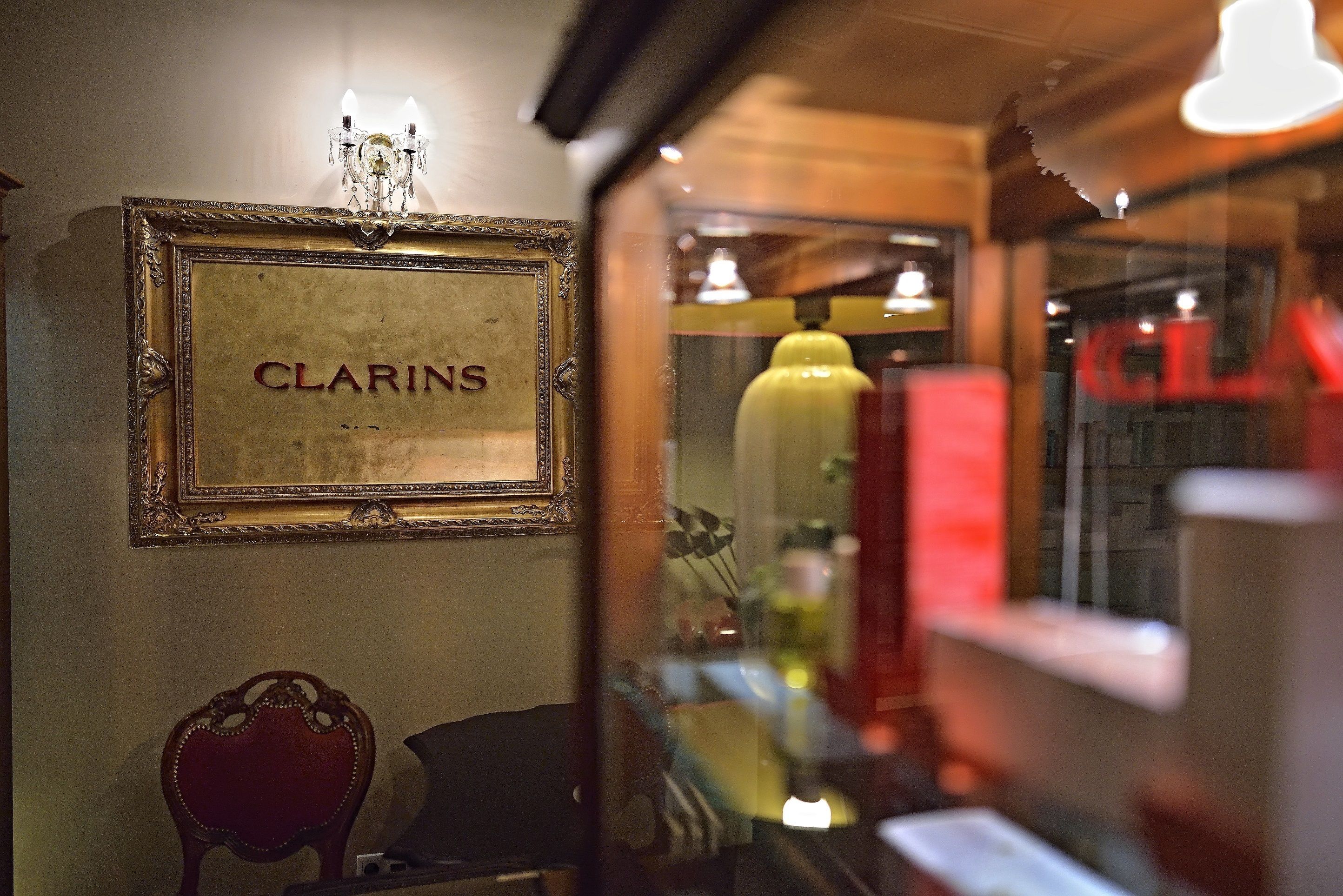 couples treatment room(s), body treatments, aromatherapy, body wraps