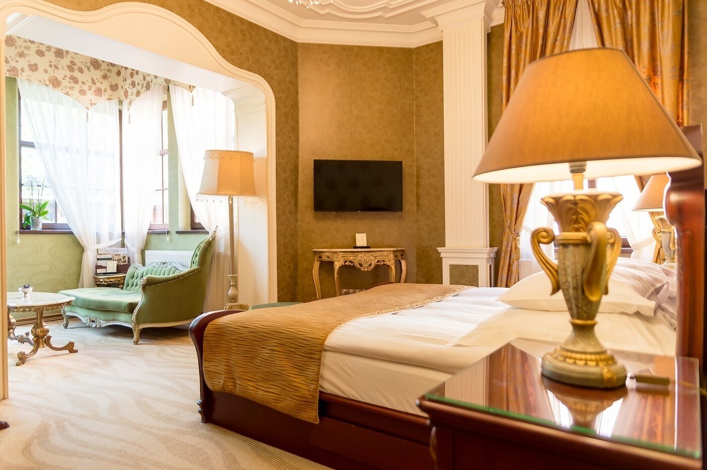 Deluxe kamer, 1 twee- of 2 eenpersoonsbedden | Lakens van Egyptisch katoen, luxe beddengoed, een minibar