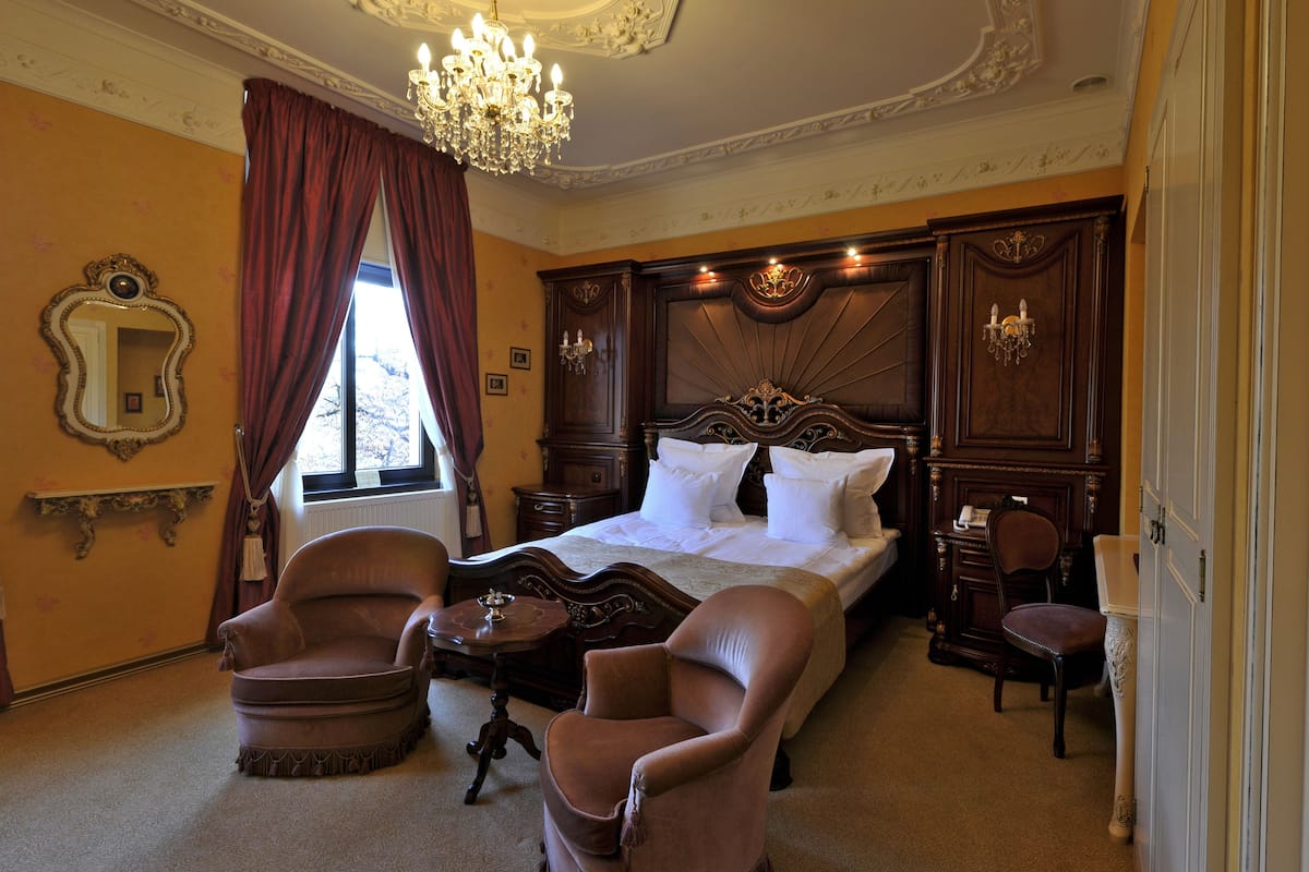 Double or Twin Room | Egyptian cotton sheets, premium bedding, minibar, in-room safe