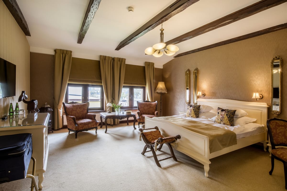 double or twin room | egyptian cotton sheets, premium bedding, minibar, in-room safe