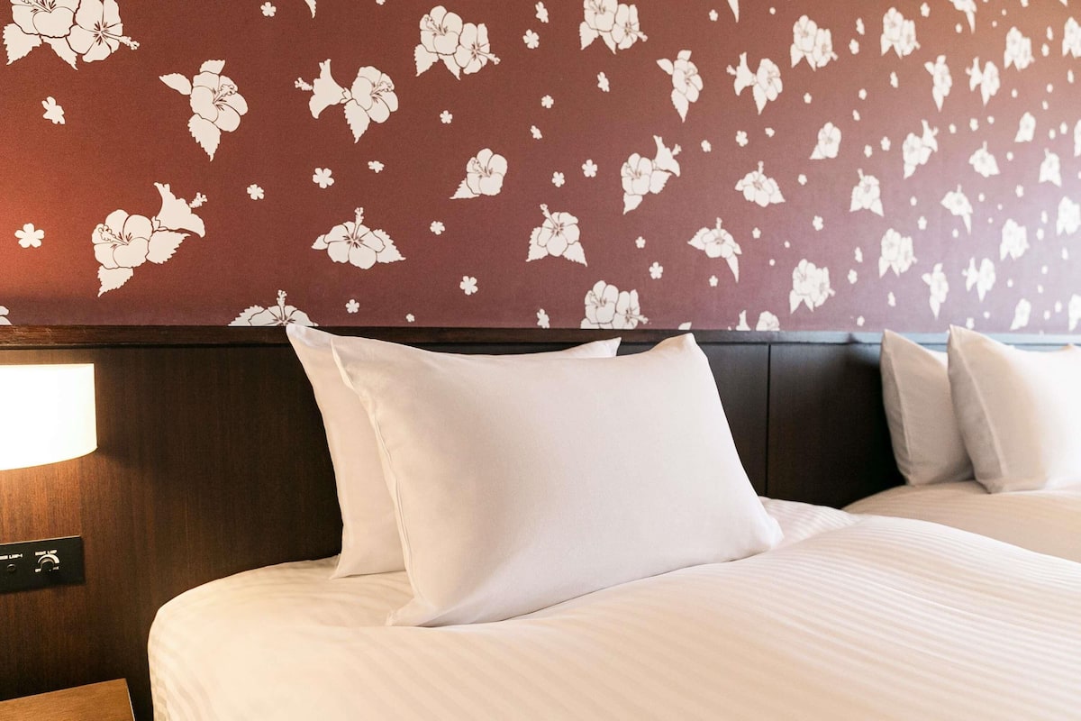 Standard Room, Japanese-Western style, 2 singlebeds and 2 futon beds