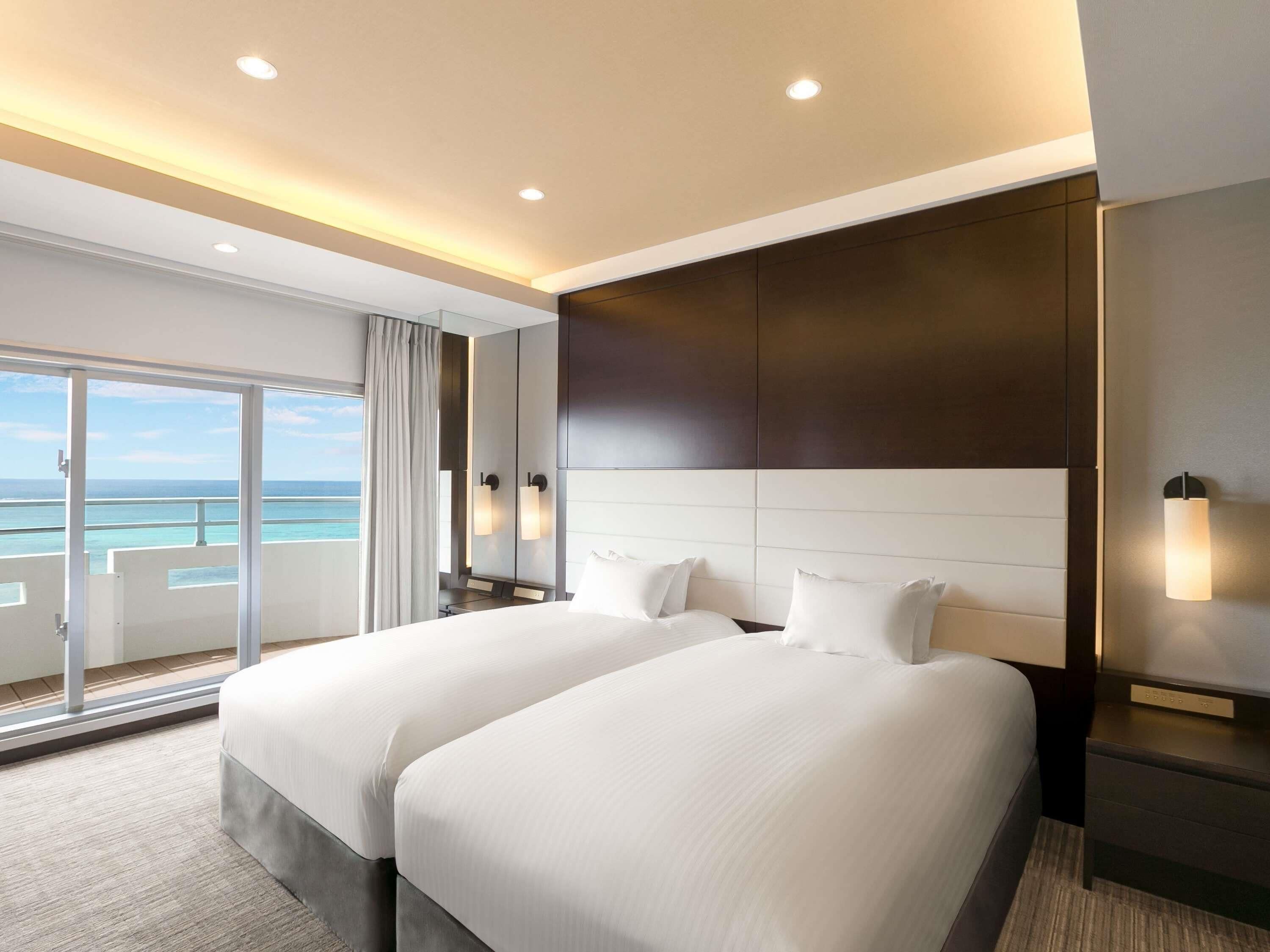 Executive Junior Suite Japanese-Western style with 2 Single beds, Ocean view | In-room safe, free WiFi, bed sheets