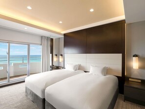 Executive Junior Suite Japanese-Western style with 2 Single beds, Ocean view | In-room safe, free WiFi, bed sheets