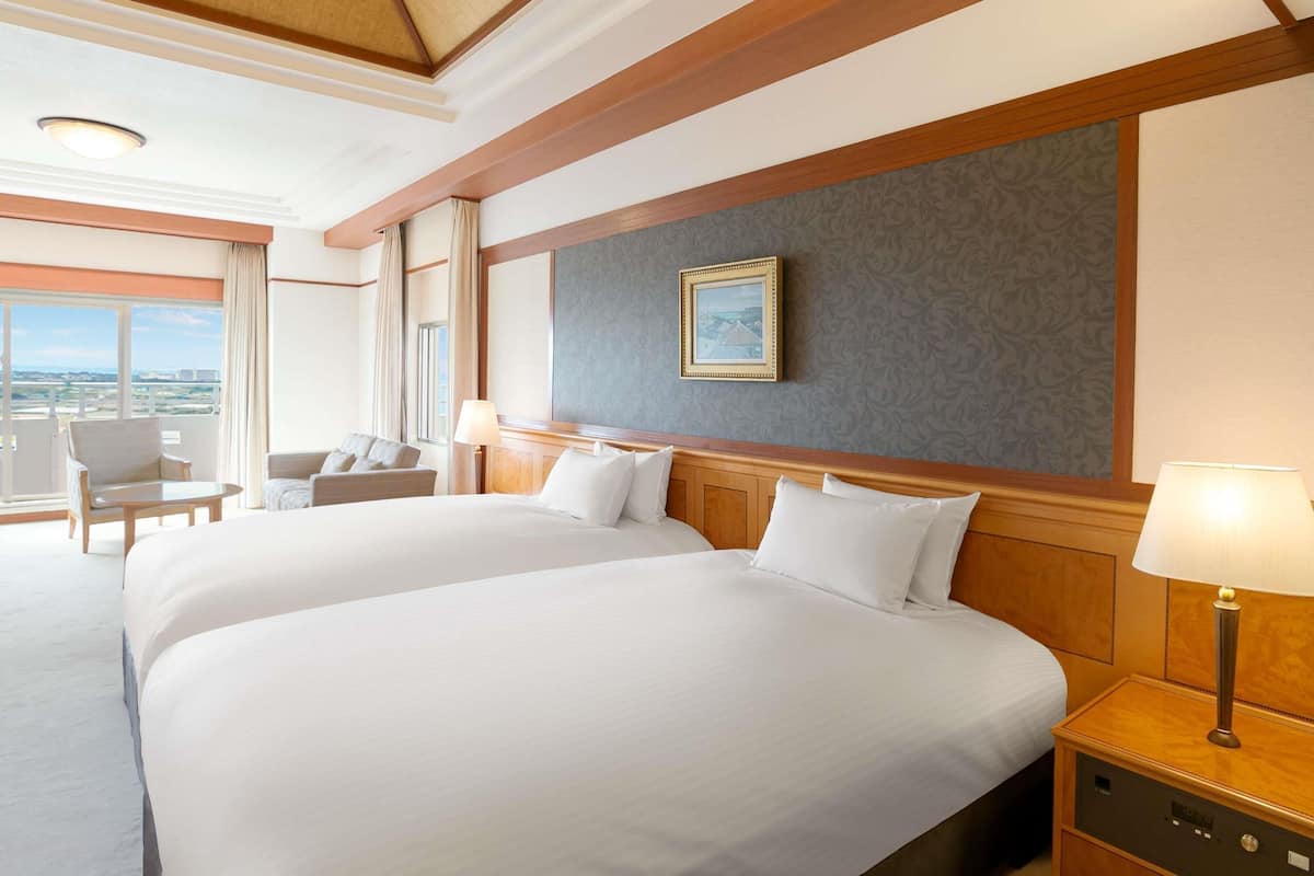 Executive Suite, with 4 Single beds, 2 bed rooms, Ocean view