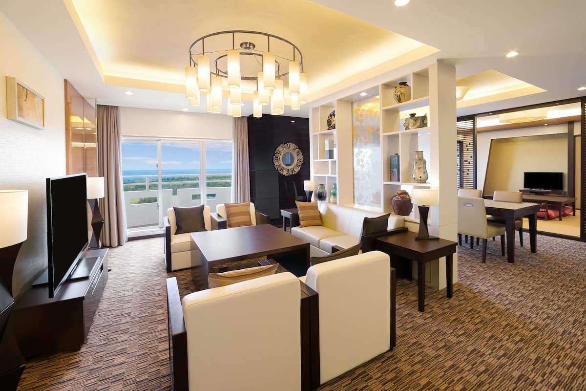 Executive Suite, Japanese-Western style with 2 Single beds, Ocean view | In-room safe, free WiFi, bed sheets