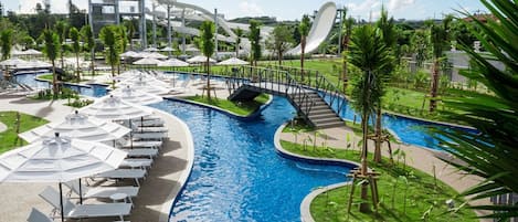 Piscine extérieure (ouverte en saison)