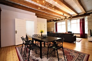 Apartment, 2 Bedrooms, Kitchen | Living room