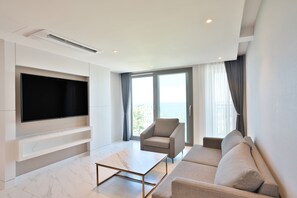 特级套房 | 遮光窗帘、免费 WiFi、床单