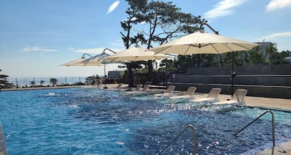 Boutique Villa De Aewol