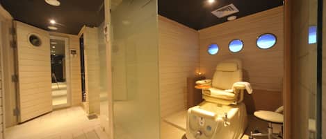 Sauna, hot tub, Turkish bath/hammam, body treatments, hydrotherapy